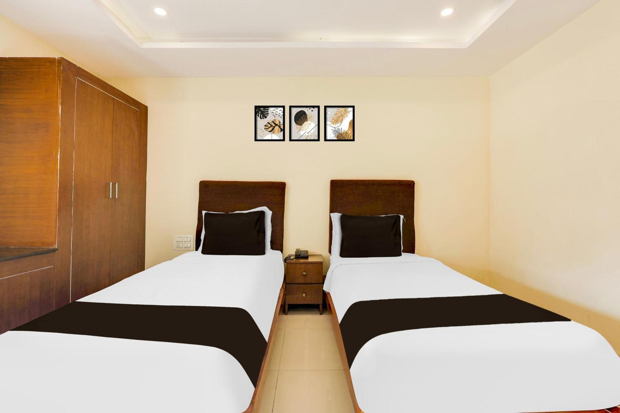 Super Townhouse Dwarka Nagar Near Ramatalkies Ξενοδοχείο Βιζαχαπατνάμ Εξωτερικό φωτογραφία