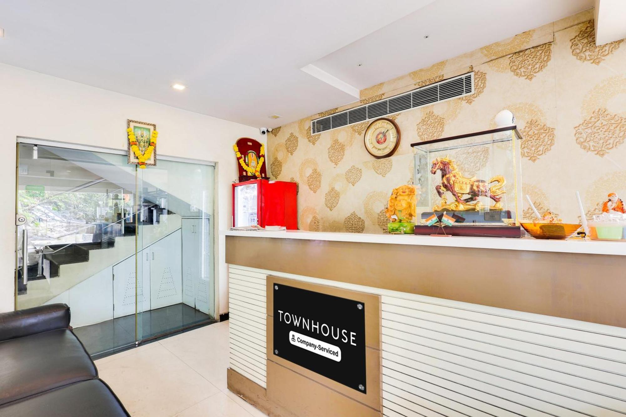Super Townhouse Dwarka Nagar Near Ramatalkies Ξενοδοχείο Βιζαχαπατνάμ Εξωτερικό φωτογραφία