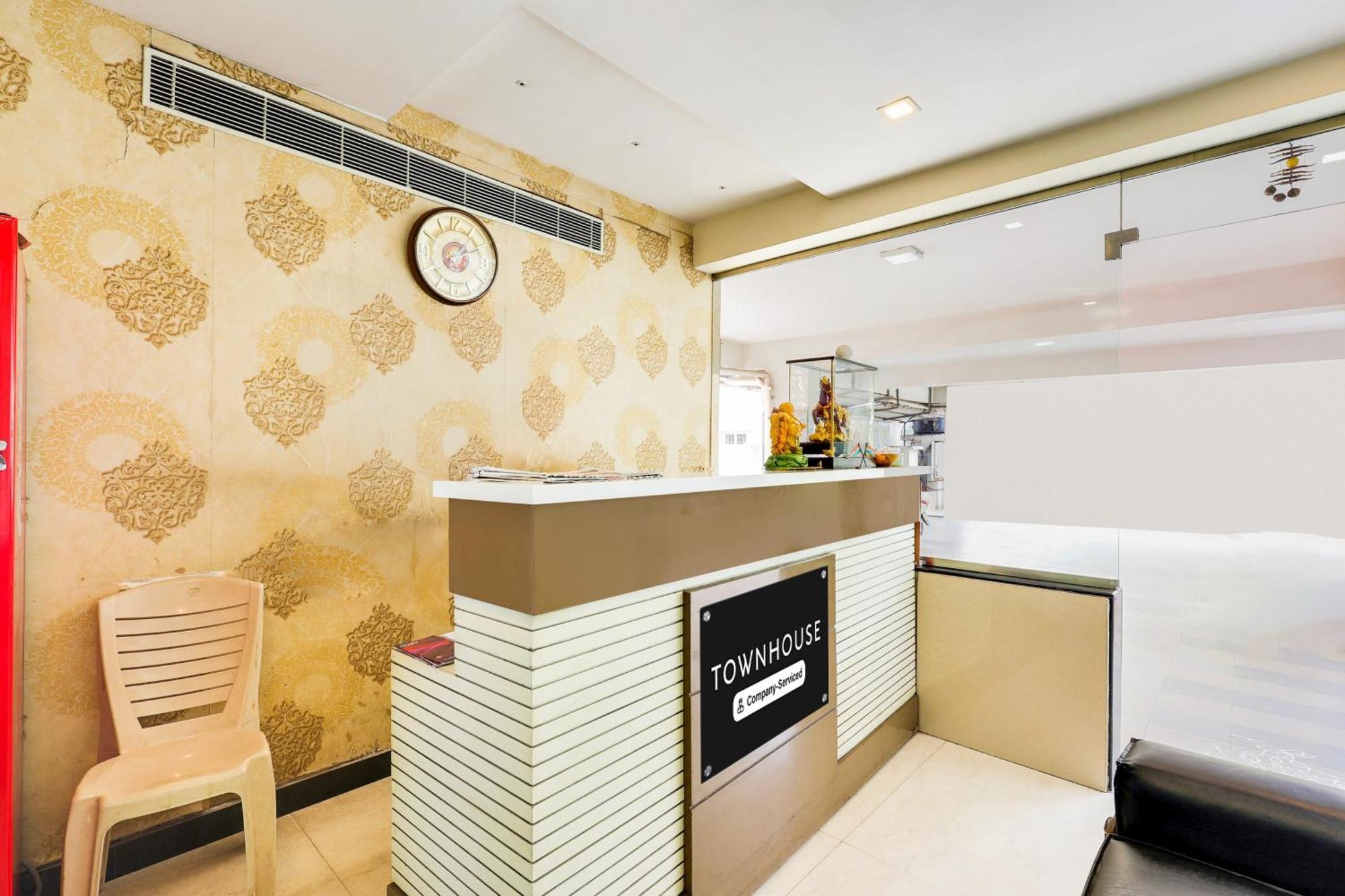 Super Townhouse Dwarka Nagar Near Ramatalkies Ξενοδοχείο Βιζαχαπατνάμ Εξωτερικό φωτογραφία